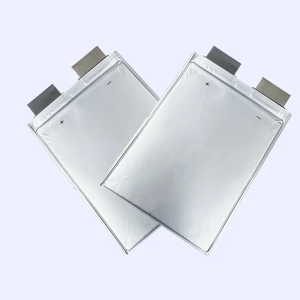 NMC Lipo-akku 3.7V 51Ah 5C moottoripyörän aurinkopaneelijärjestelmään EV RV -varavirtalähde